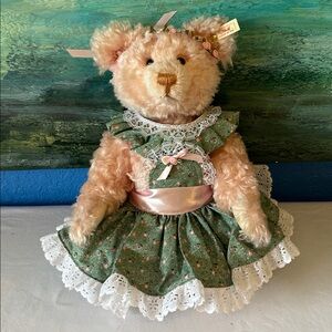 Stieiff Pink Bear Adorable Face numbered with ear tag